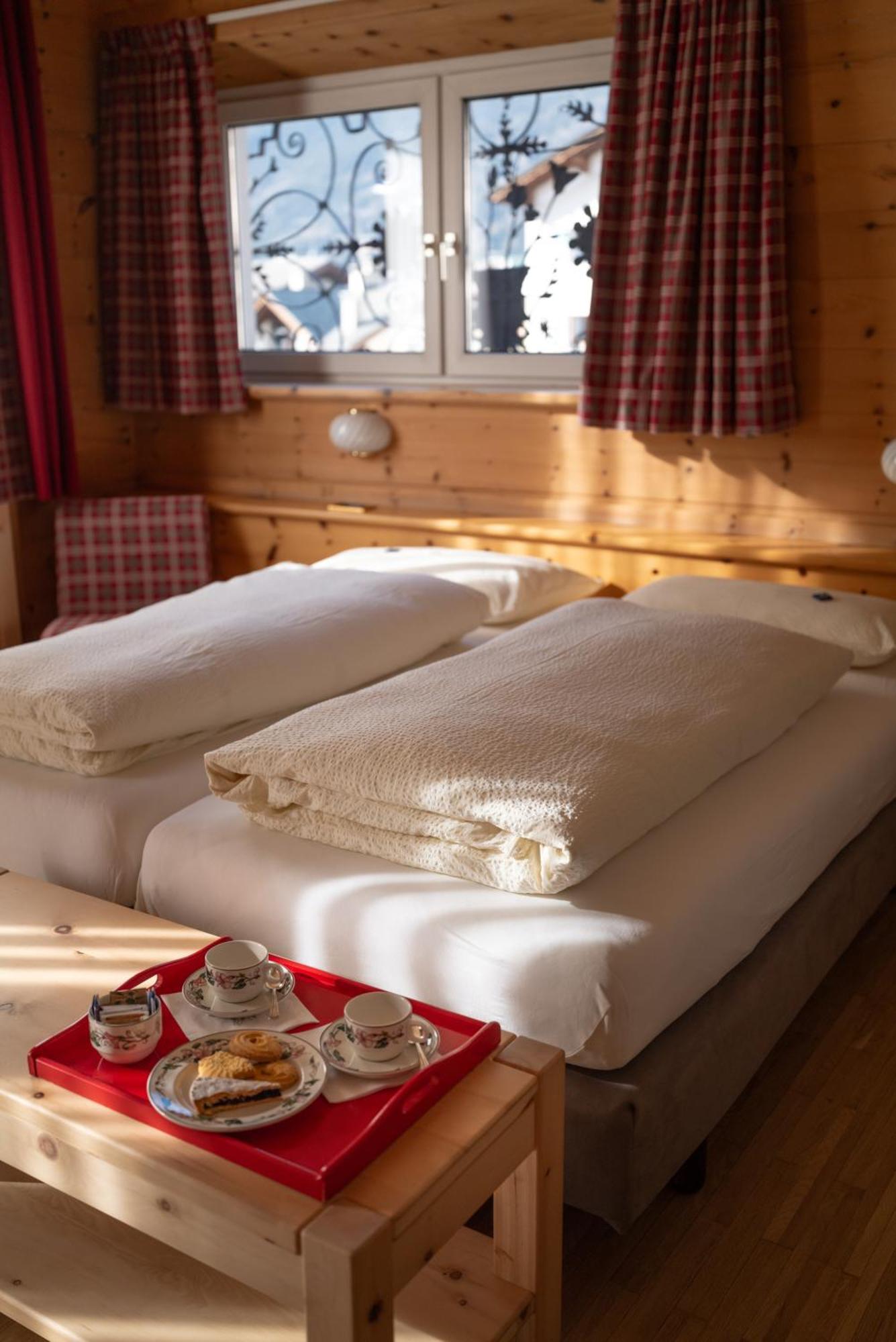 Meuble Garni Della Contea Hotel Бормио Екстериор снимка