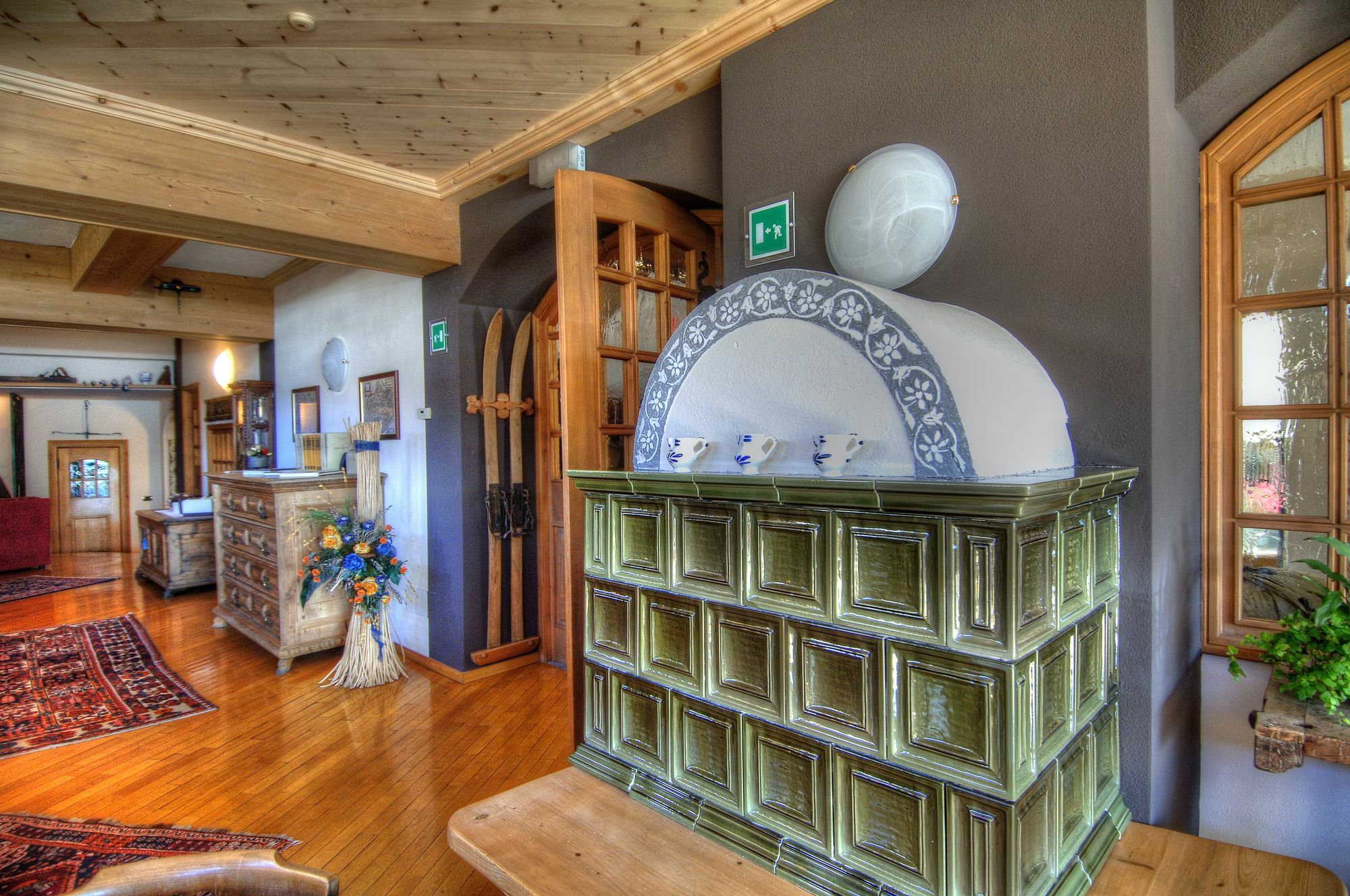 Meuble Garni Della Contea Hotel Бормио Екстериор снимка