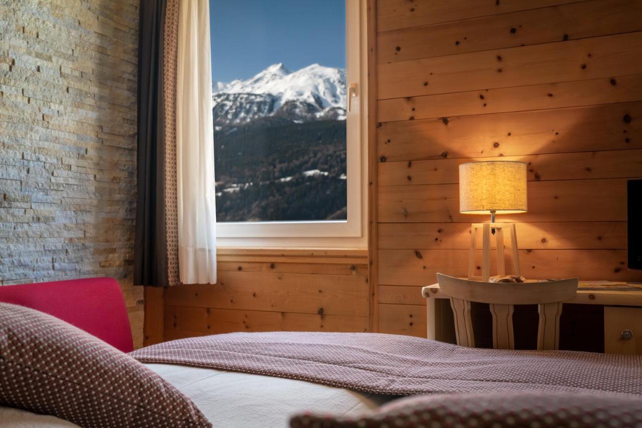 Meuble Garni Della Contea Hotel Бормио Екстериор снимка